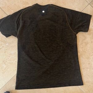 lululemon athletica Charcoal Short Sleeve Tee